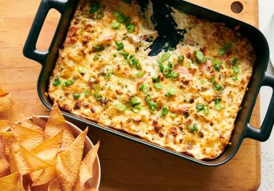 Crab Rangoon Dip with Wonton Chips
