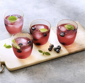 Blueberry-Basil Green Tea Spritzer