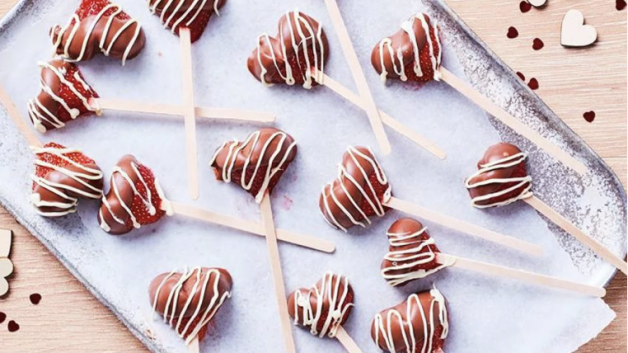 Chocolate-Covered Strawberry Hearts Chocolate-Covered Strawberry Hearts
