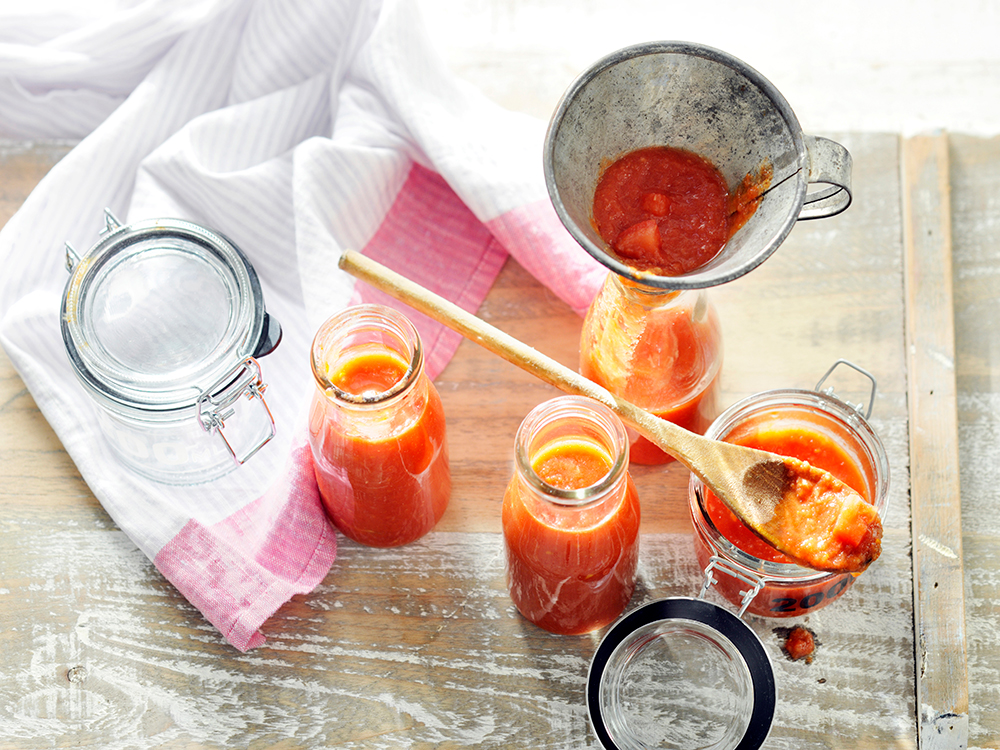 Slow Cooker Tomato Sauce Savory