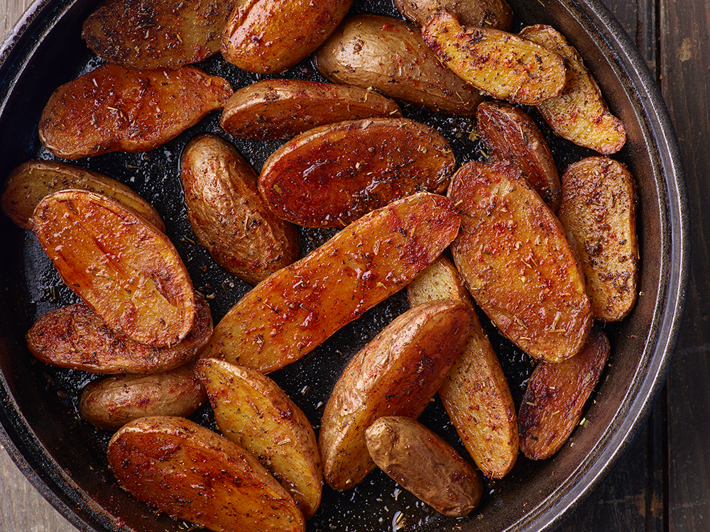 Crispy Pan Roasted Fingerling Potatoes | Savory