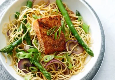 Sesame-Crusted Salmon with Asparagus and Noodles
