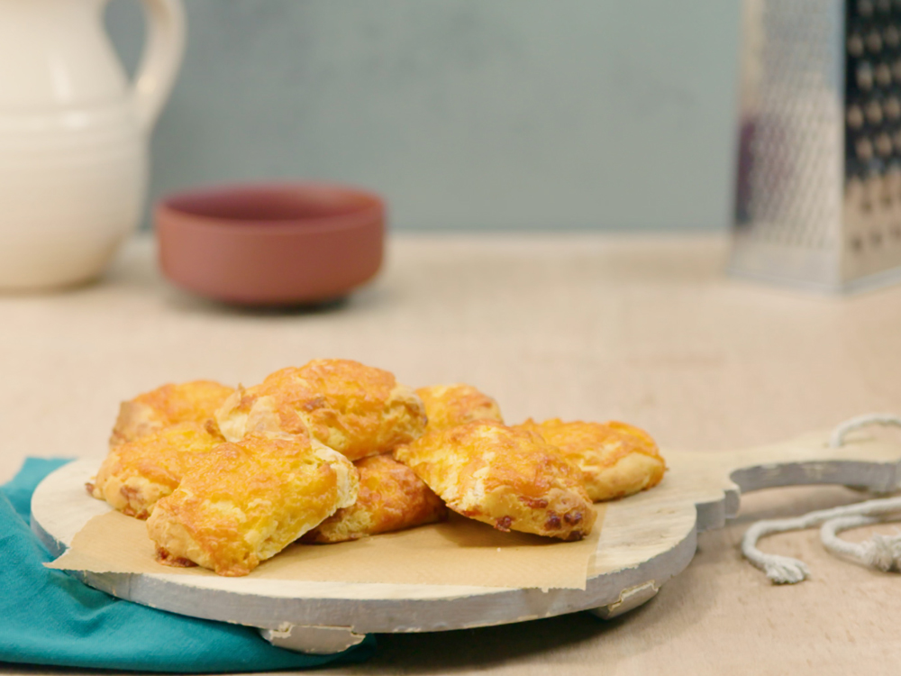3-Ingredient Cheesy Biscuits | Savory