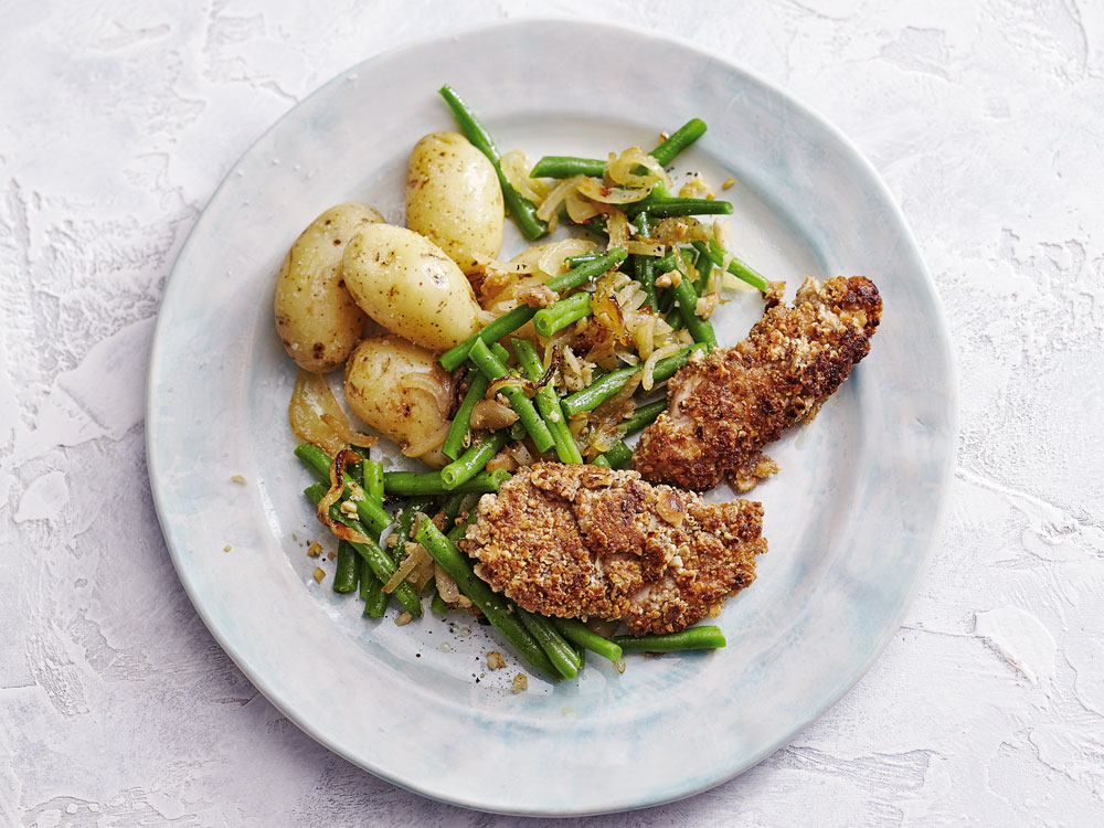 Nut-Crusted Chicken with Green Beans | Savory