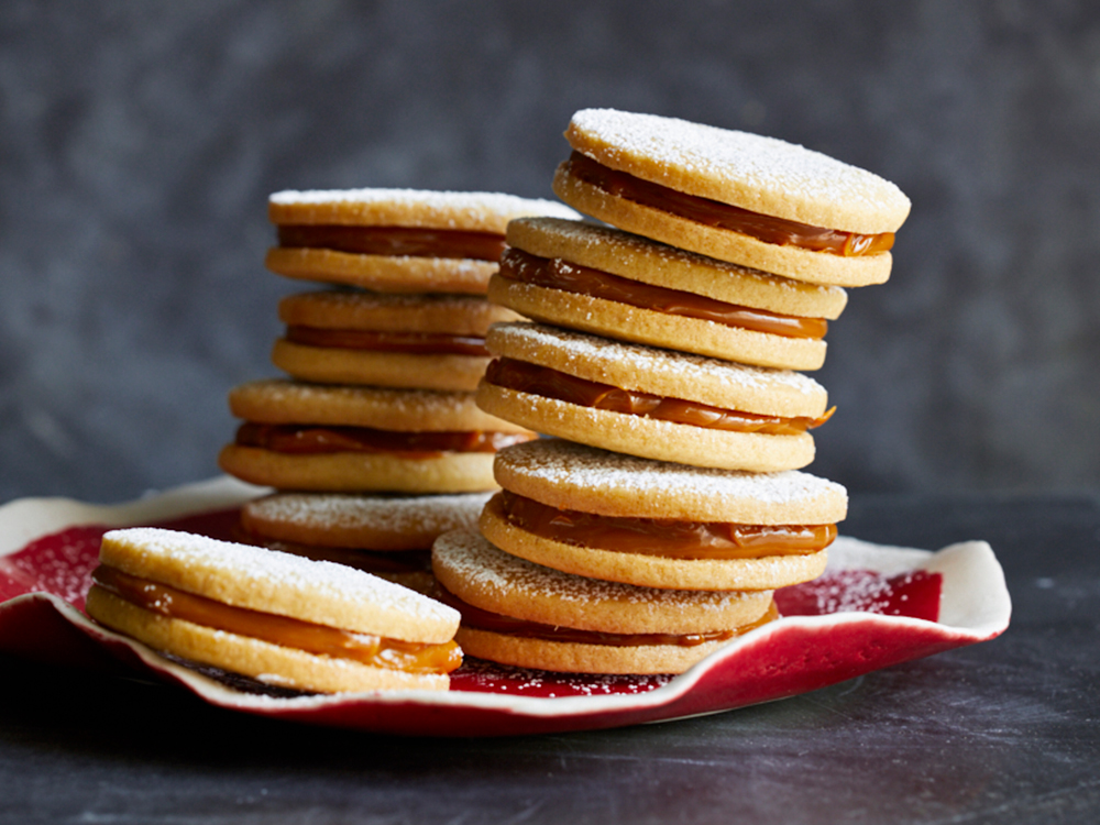 Alfajores (Dulce de Leche Sandwich Cookies) Savory