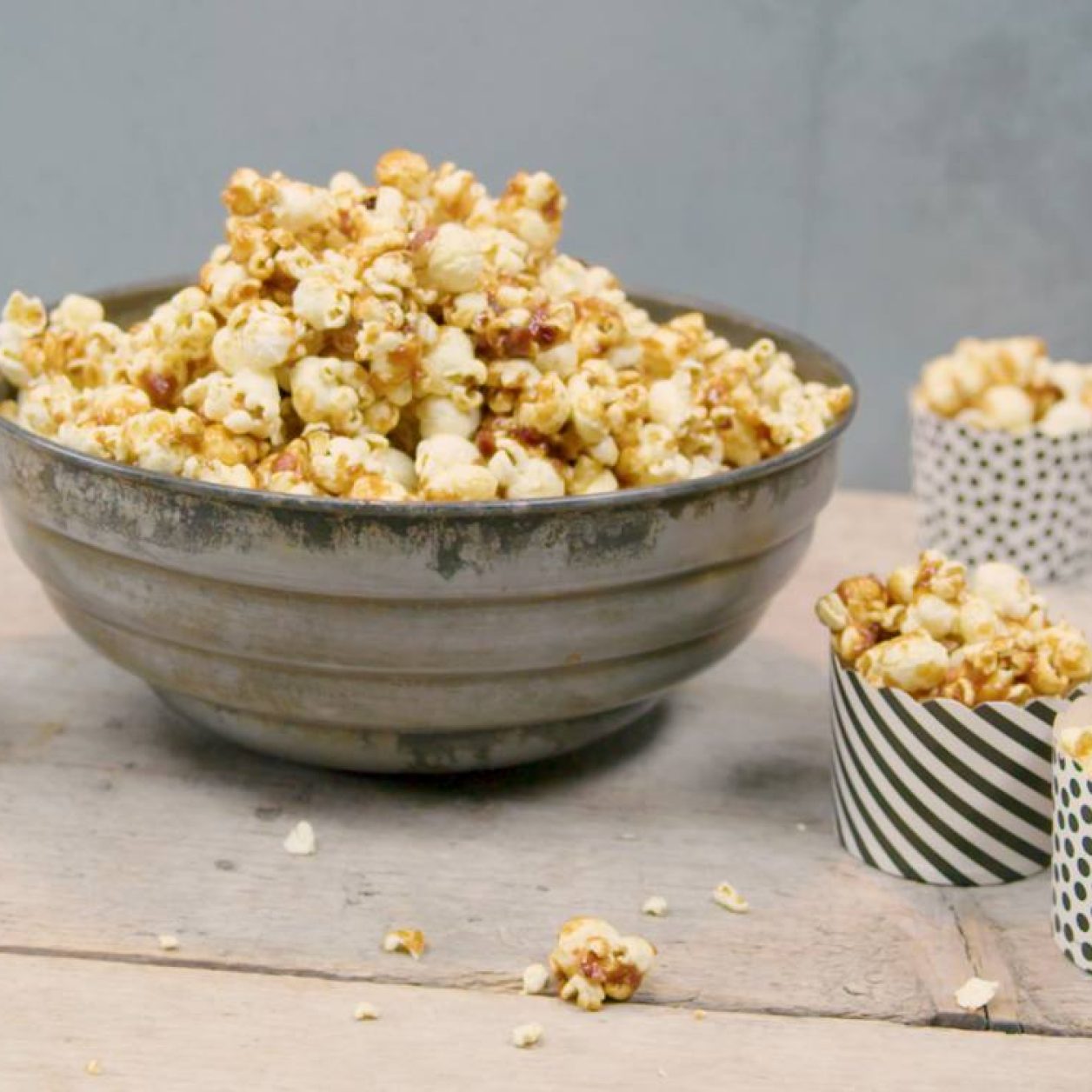 Spicy Caramel Bacon Popcorn Savory