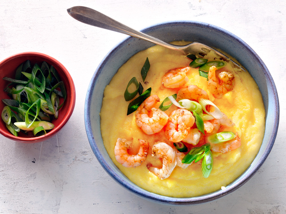 Shrimp with White Cheddar Grits | Savory