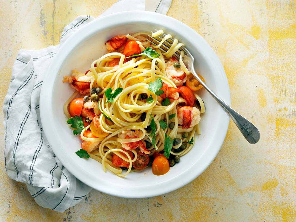 Linguine with Lobster and Tomatoes | Savory