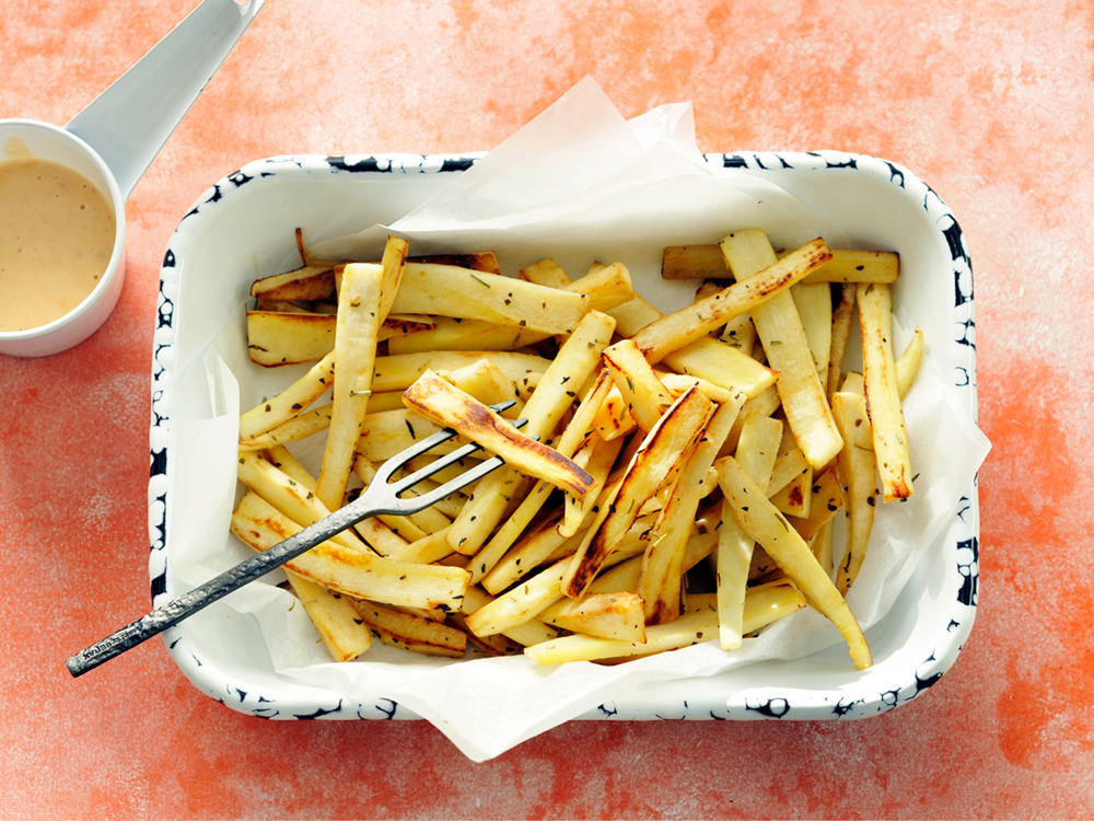 Parsnip Oven Fries with Spicy Dipping Sauce | Savory