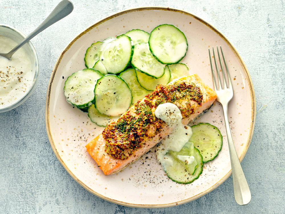 Salmon with Horseradish Yogurt Sauce Savory