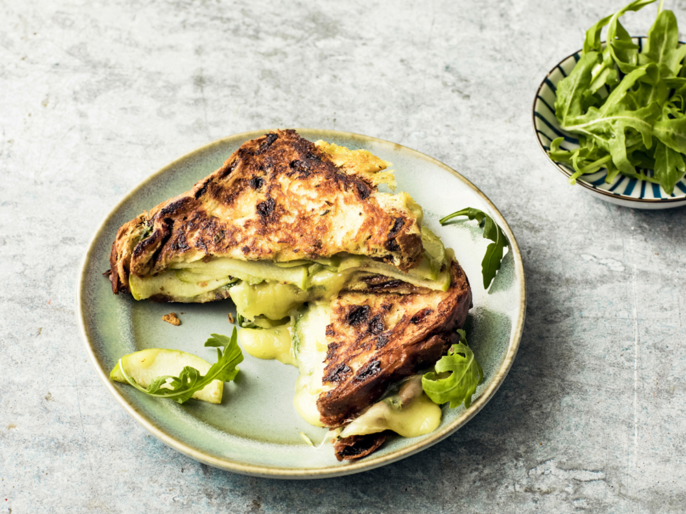 Gouda and Apple Grilled Cheese | Savory