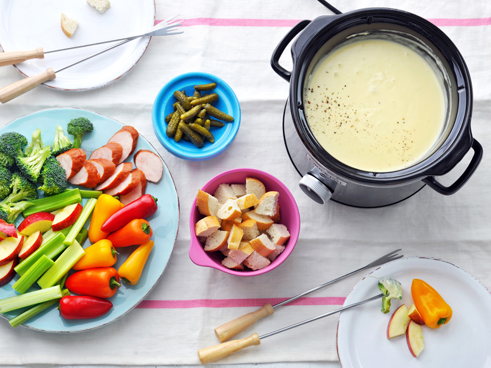 Slow Cooker Cheese Fondue Savory