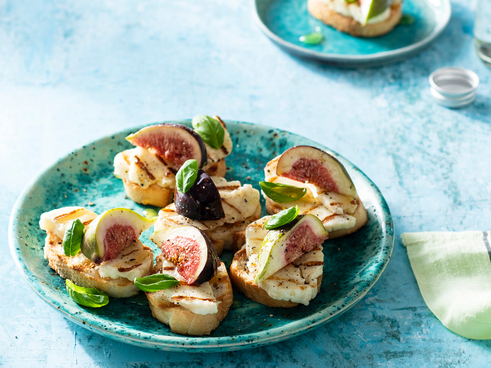 Grilled Halloumi Cheese and Fig Crostini | Savory