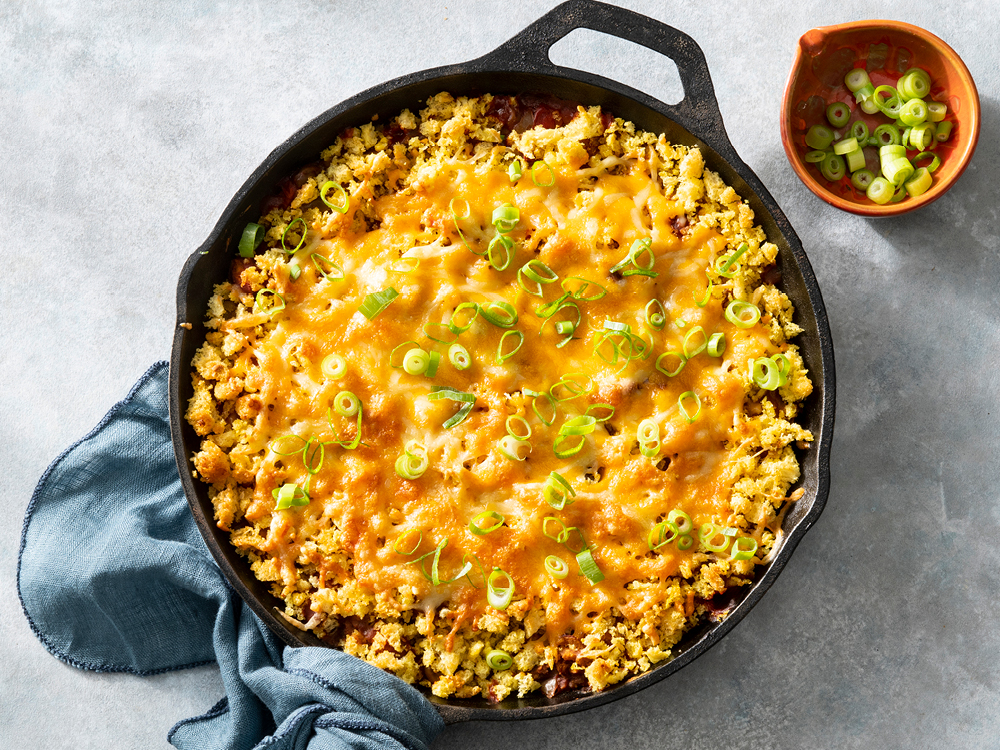 Chili and Cornbread Skillet Bake | Savory