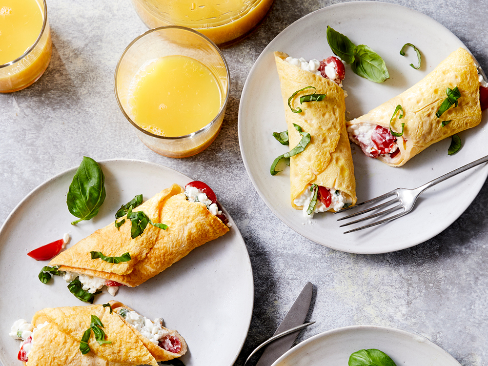 Rolled Omelets with Basil and Cottage Cheese | Savory