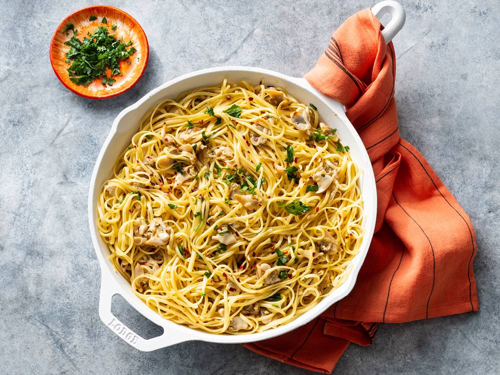 Spaghetti with White Clam Sauce | Savory