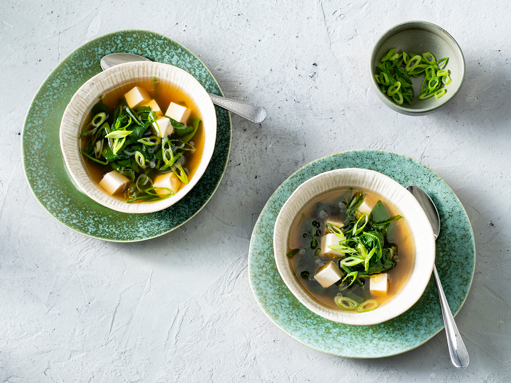 Gingery Broth with Tofu and Spinach Savory