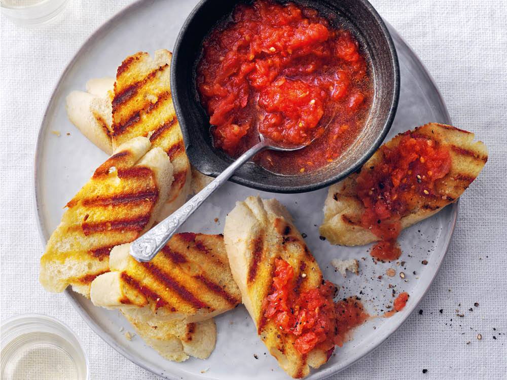 Spanish Tomato Toasts | Savory