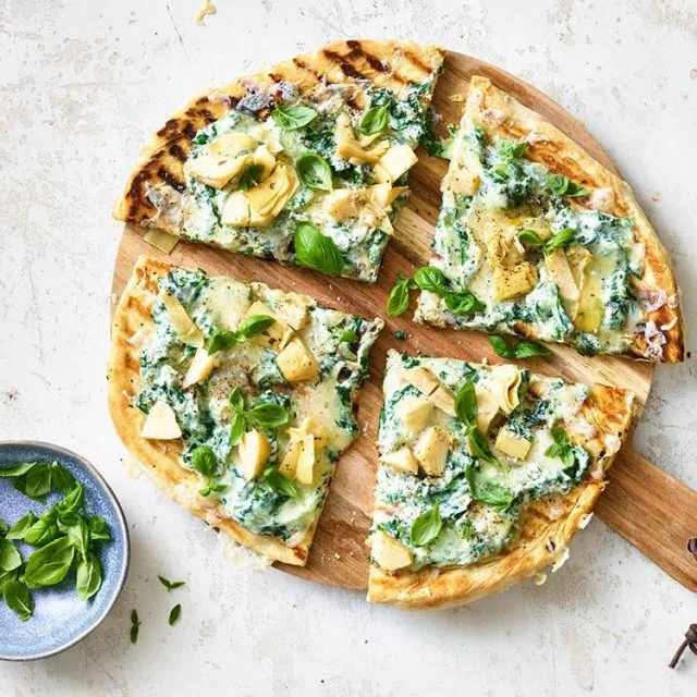 Grilled Spinach and Artichoke Pizzas