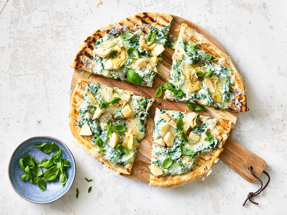 Grilled Spinach and Artichoke Pizzas | Savory