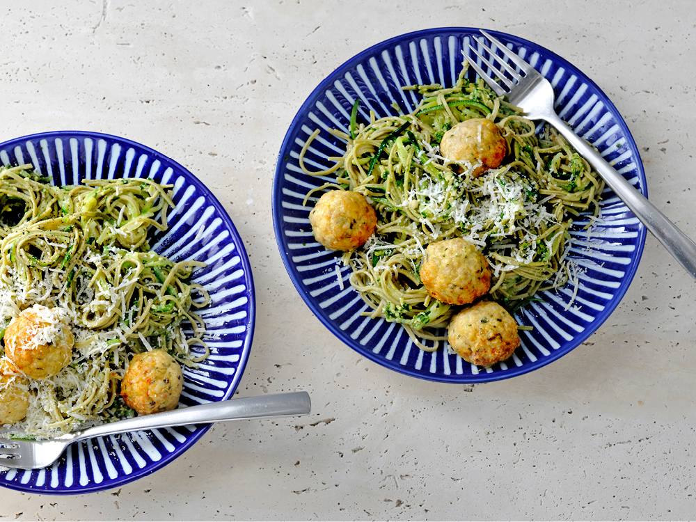 Baked pesto turkey meatballs tray