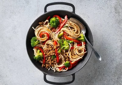 Noodles with Vegetarian Crumbles and Peppers
