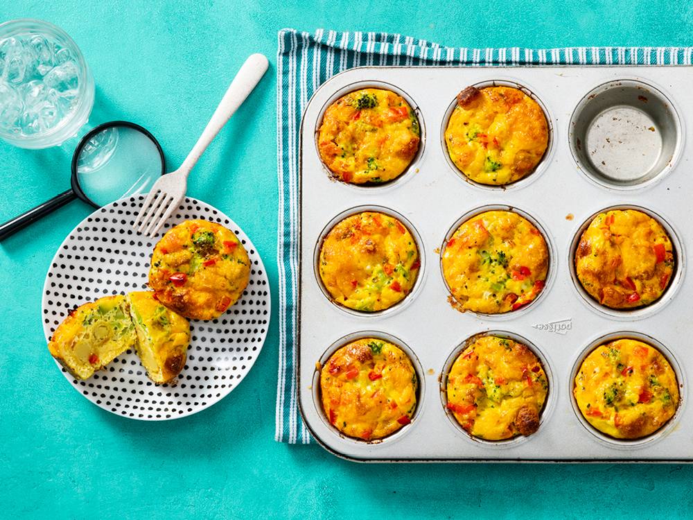 Nostalgia MyMini Personal Breakfast Bites, Perfect for Eggs, Omelets  Muffins, Sandwiches, Desserts, Keto, Healthy Snack Size