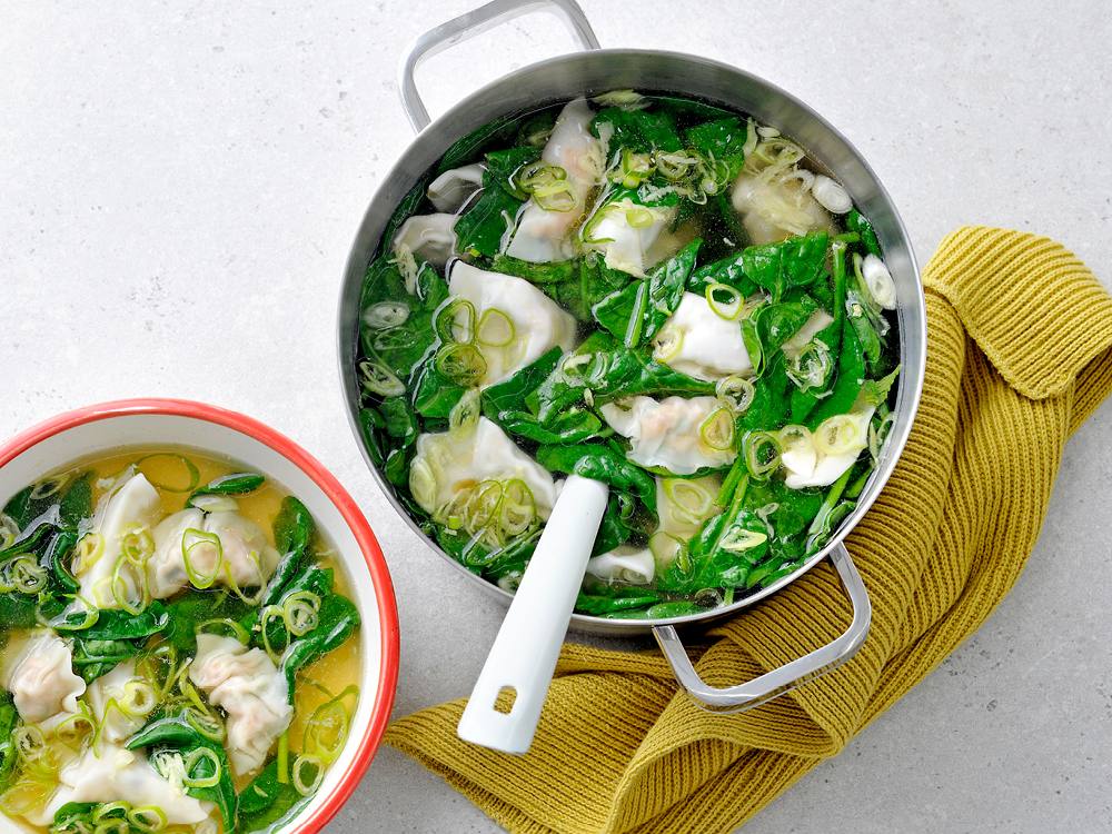 Wonton Soup with Spinach