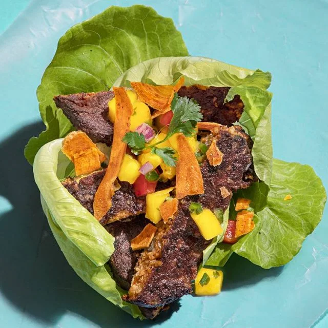 MorningStar Farms® Black Bean Burger Lettuce Wraps with Mango Salsa and Plantain Chips