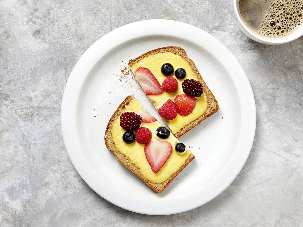 Custard Yogurt Toast with Berries | Savory