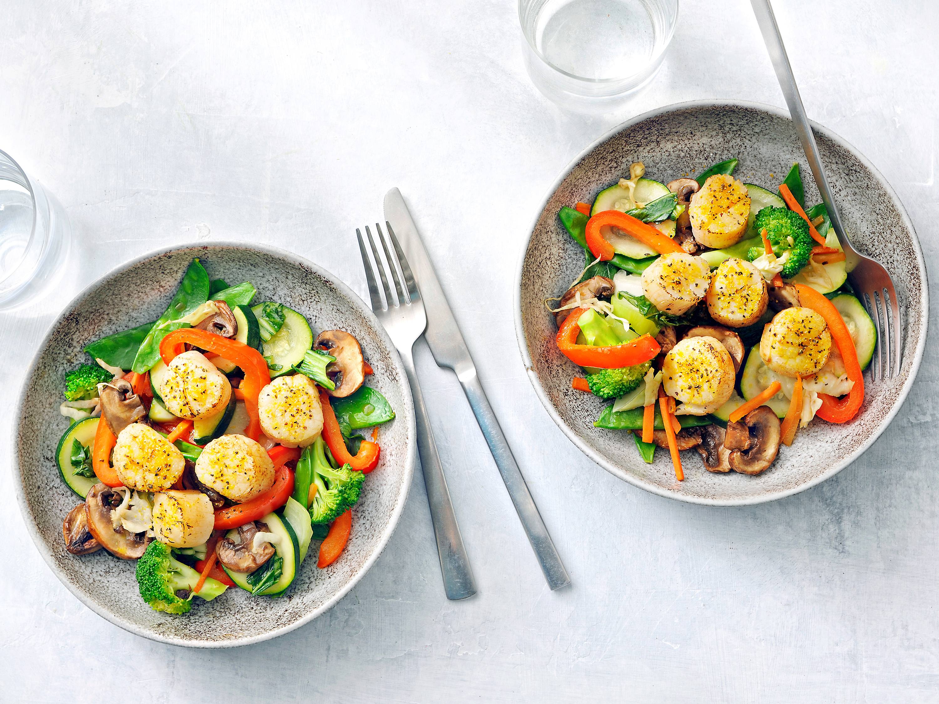 AirFried Lemon Pepper Scallops with Vegetables Savory