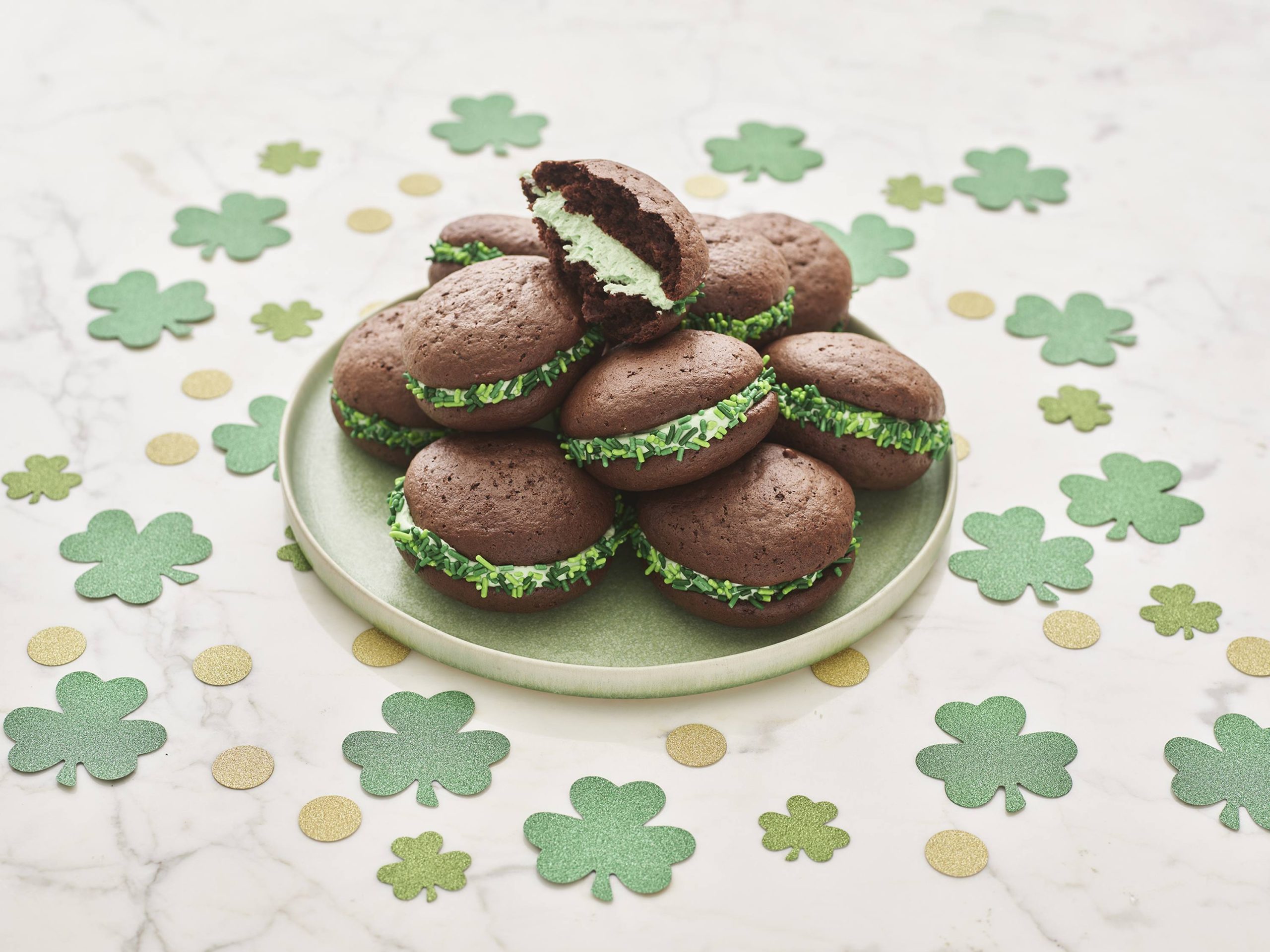 Guinness Stout Whoopie Pies with Baileys Frosting | Savory