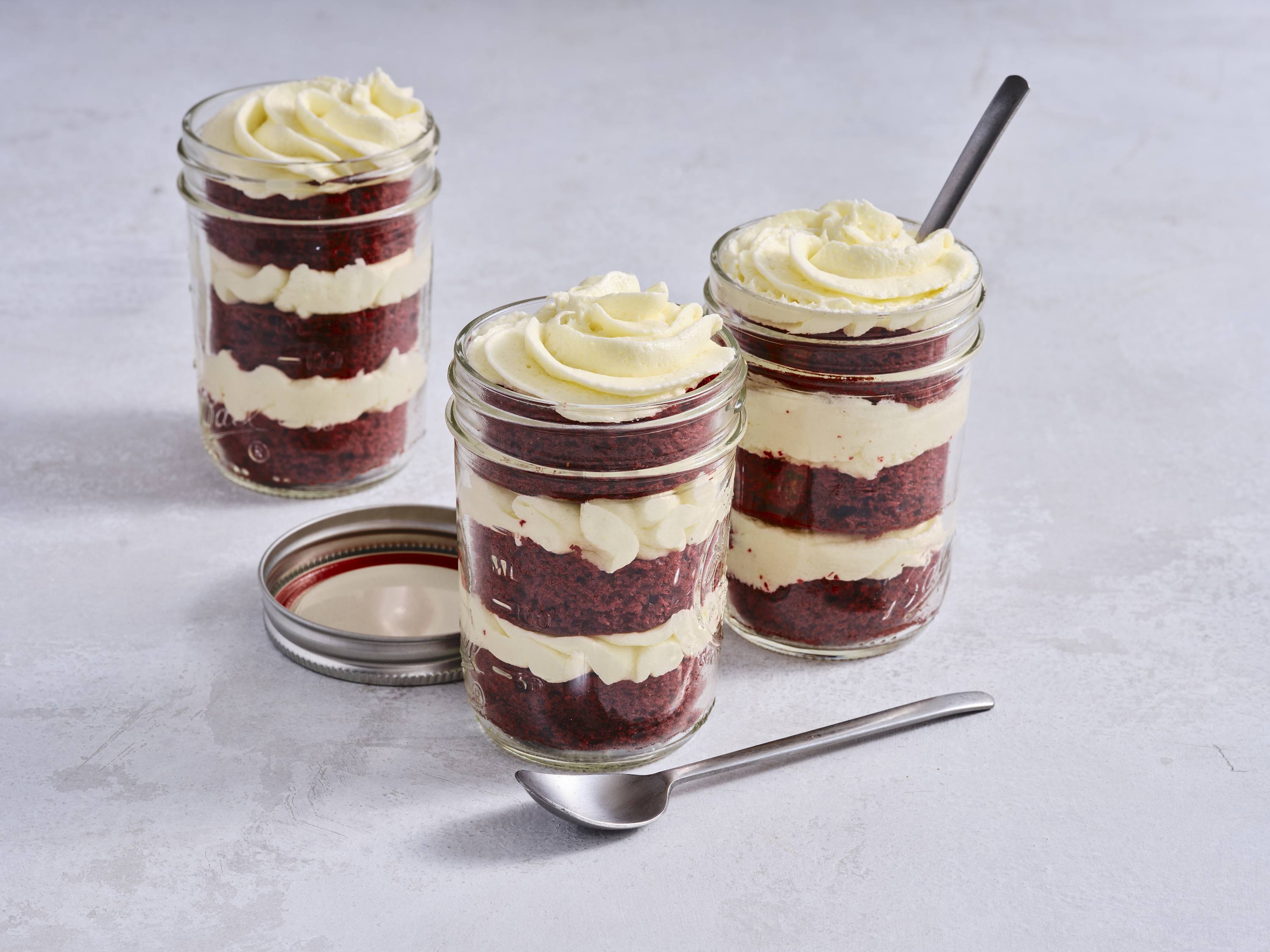 Red Velvet Cake in Jars Savory
