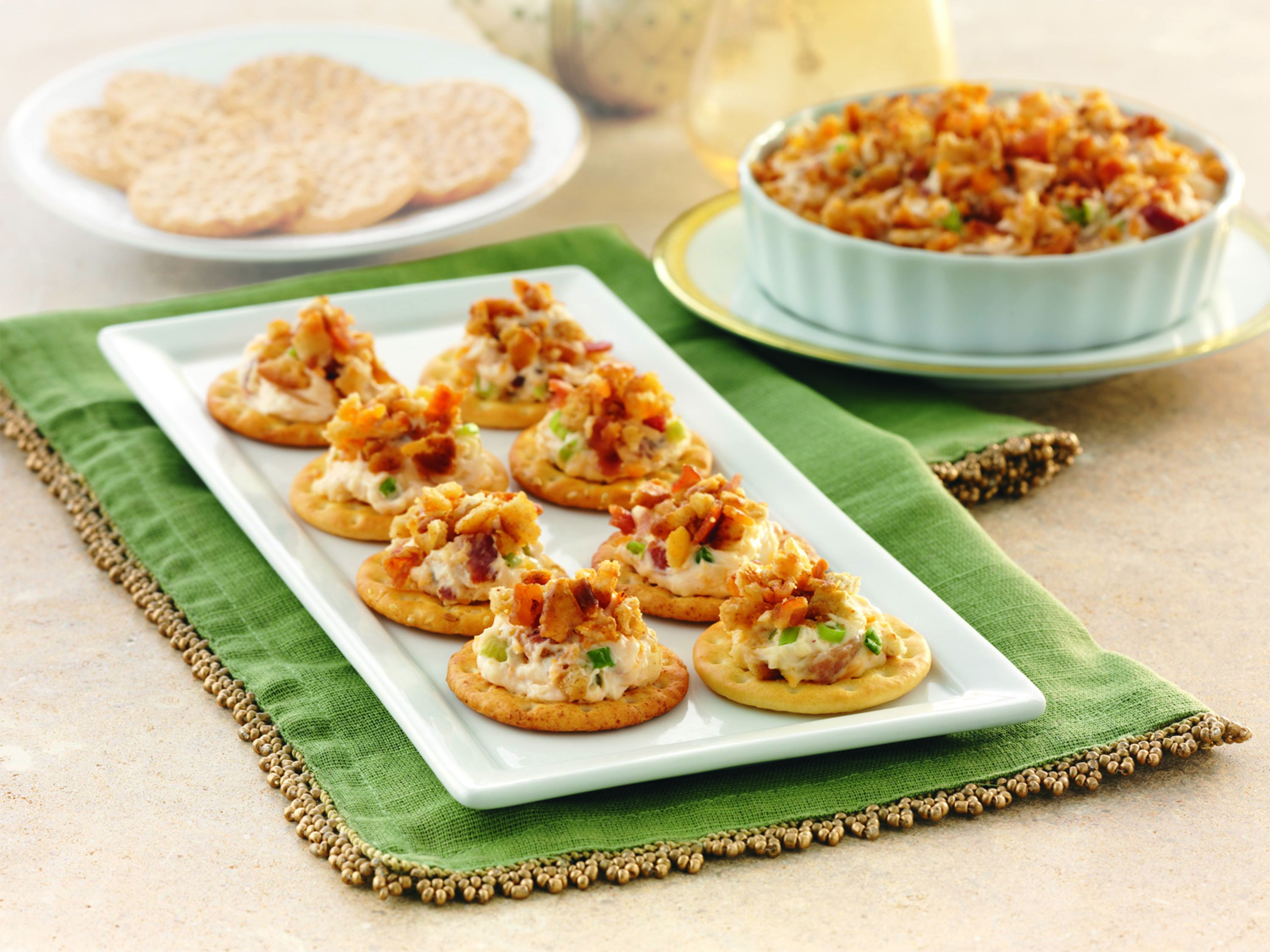Kellogg's® Warm BaconHorseradish Dip Savory