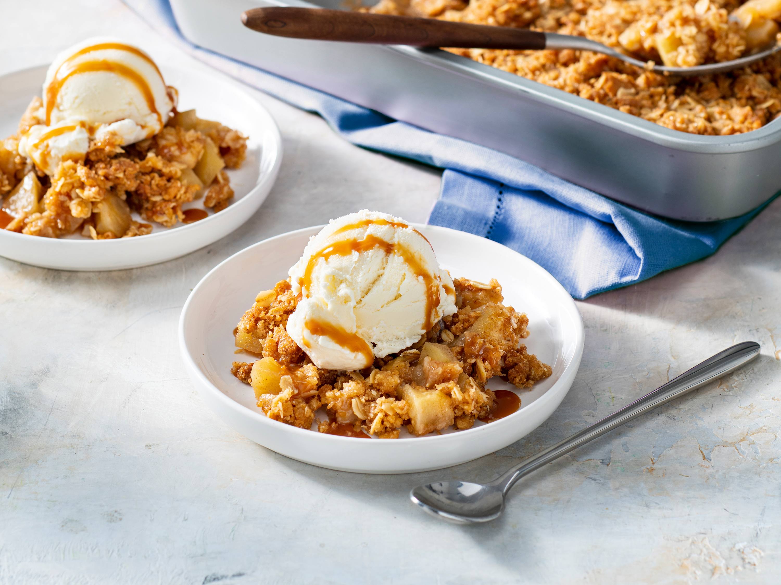 Classic Apple Crisp Recipe - Pinch of Yum