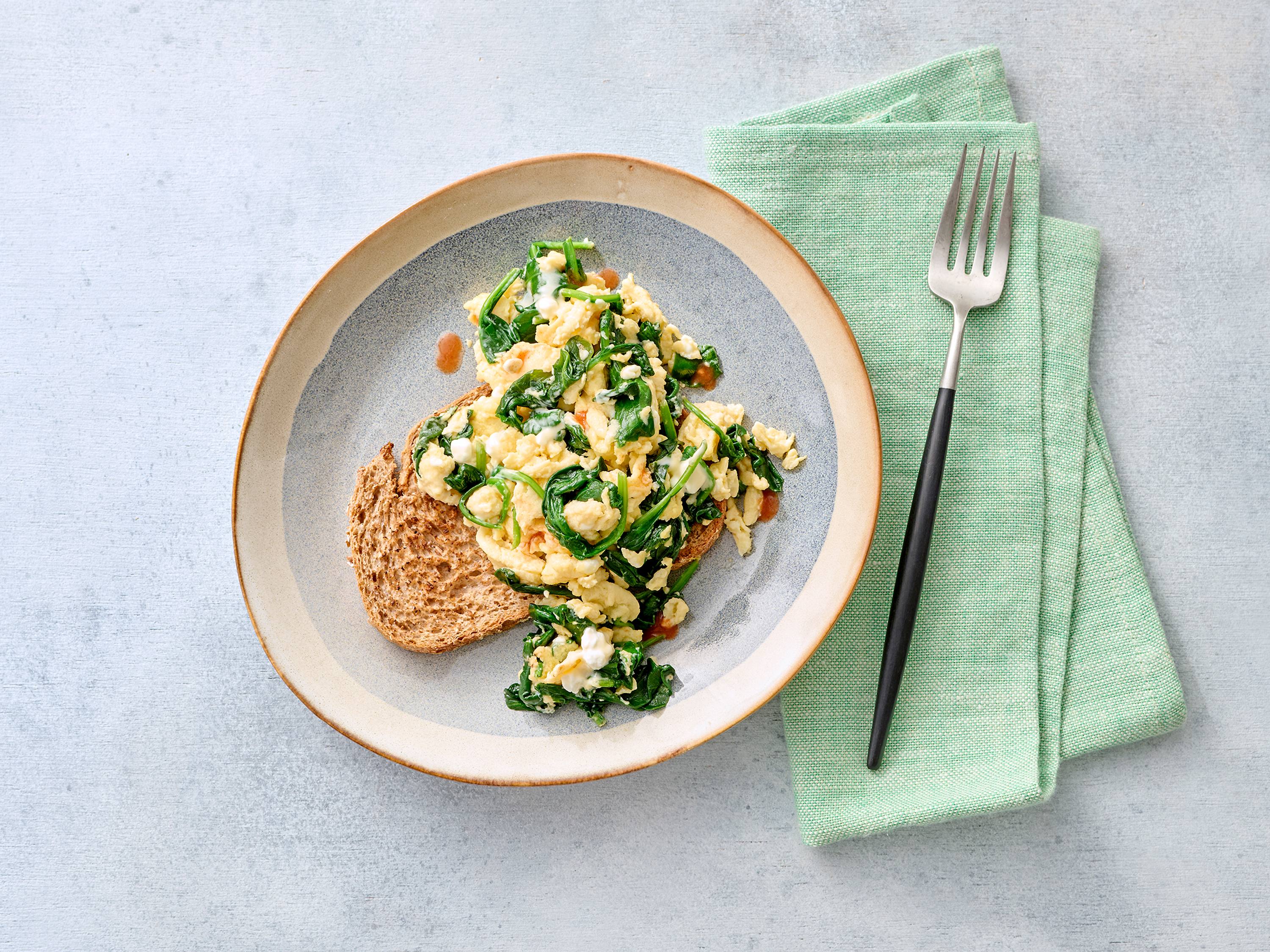 cottage-cheese-scrambled-eggs-savory