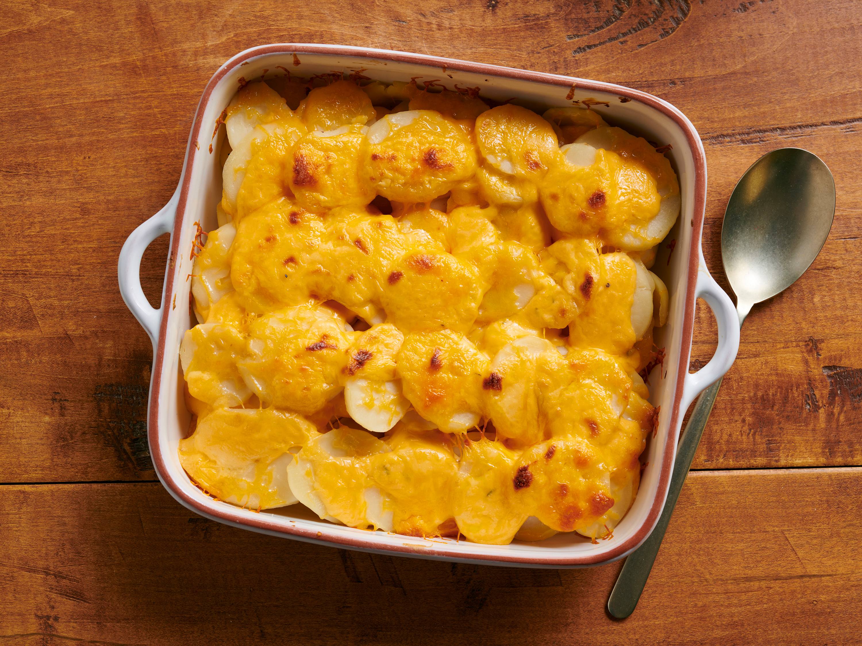 Easy Scalloped Potatoes | Savory