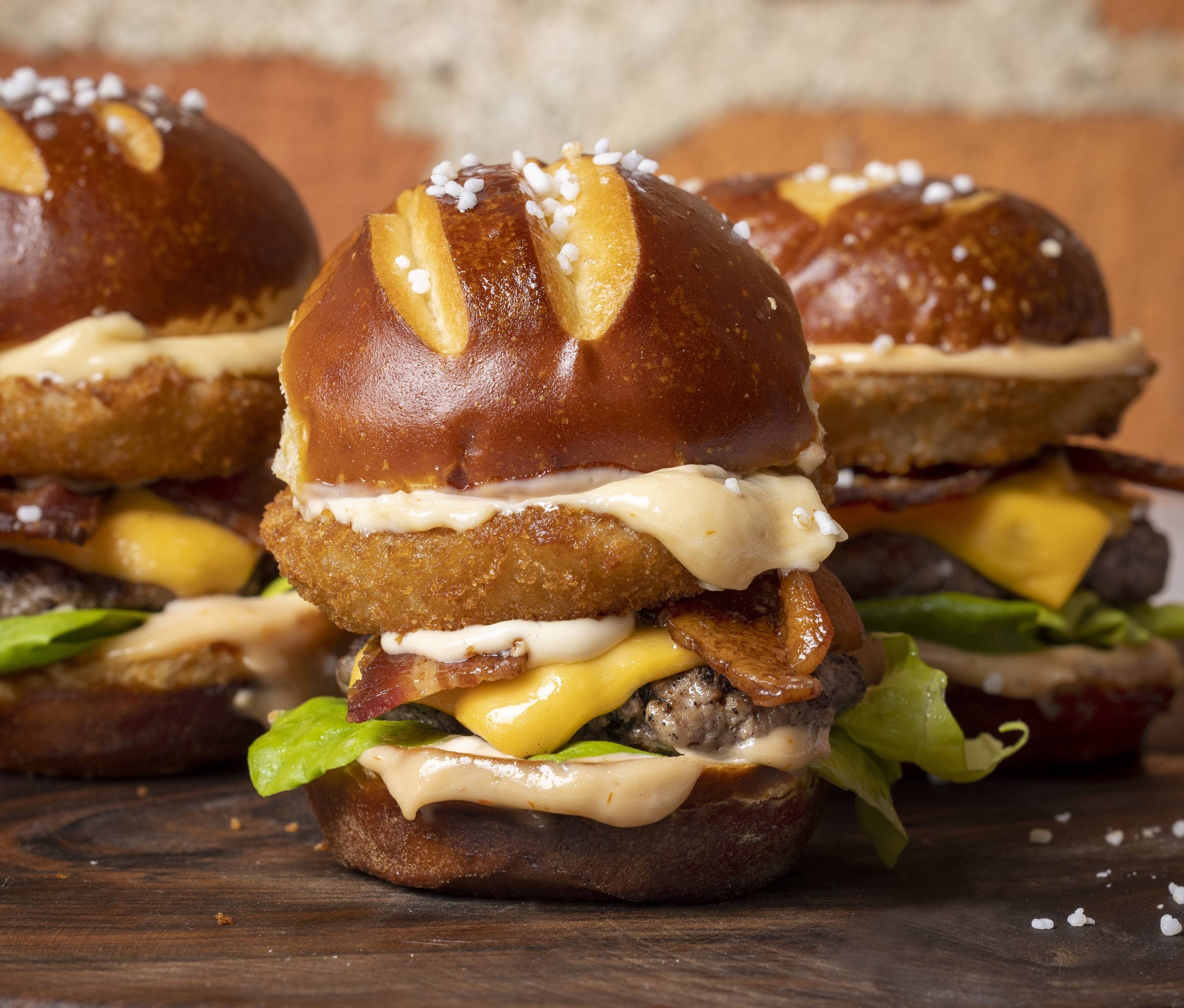 King's Hawaiian® Western Bacon Cheeseburger Sliders Savory