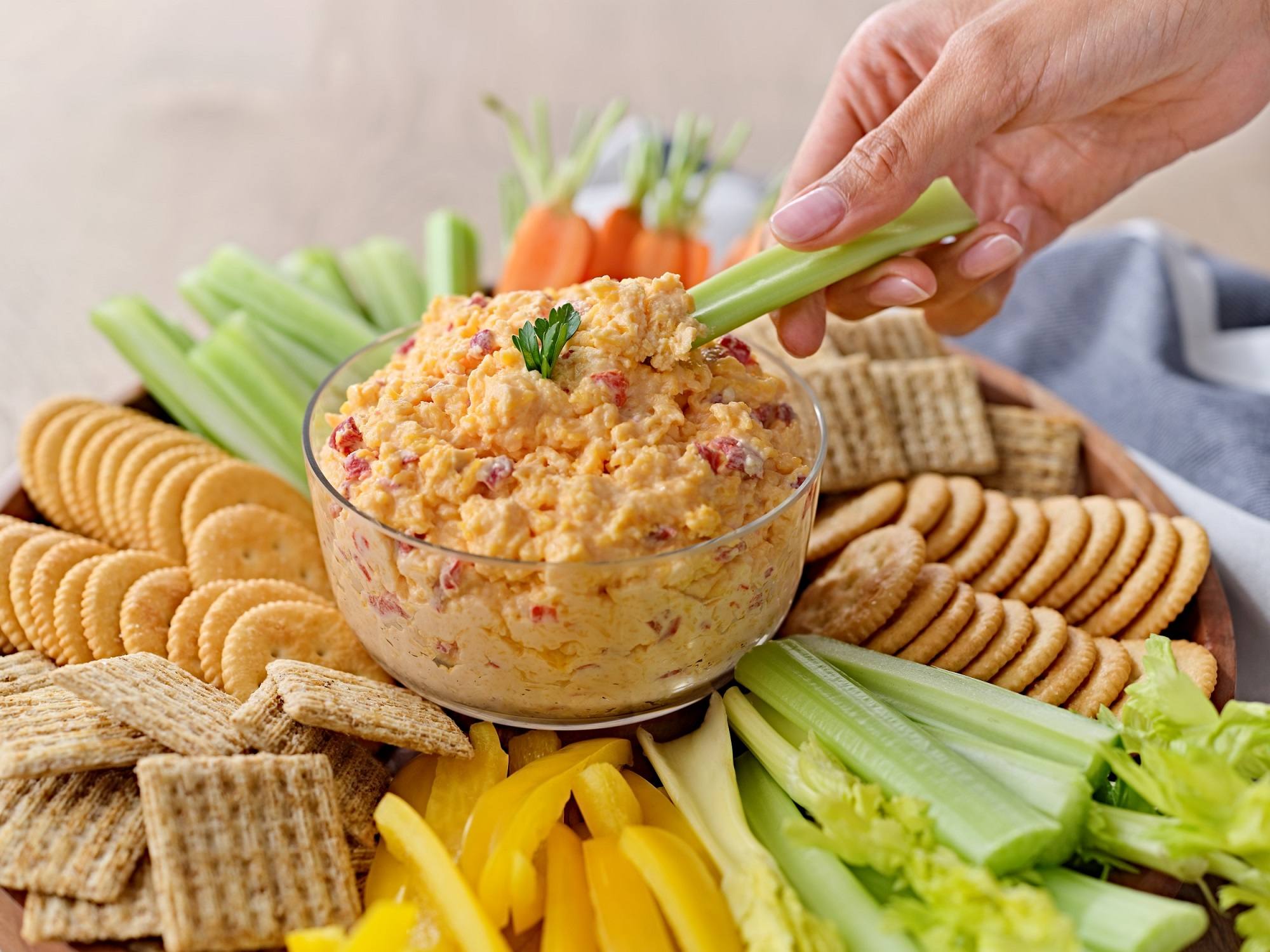Hellmann’s® Pimento Cheese Dip Savory