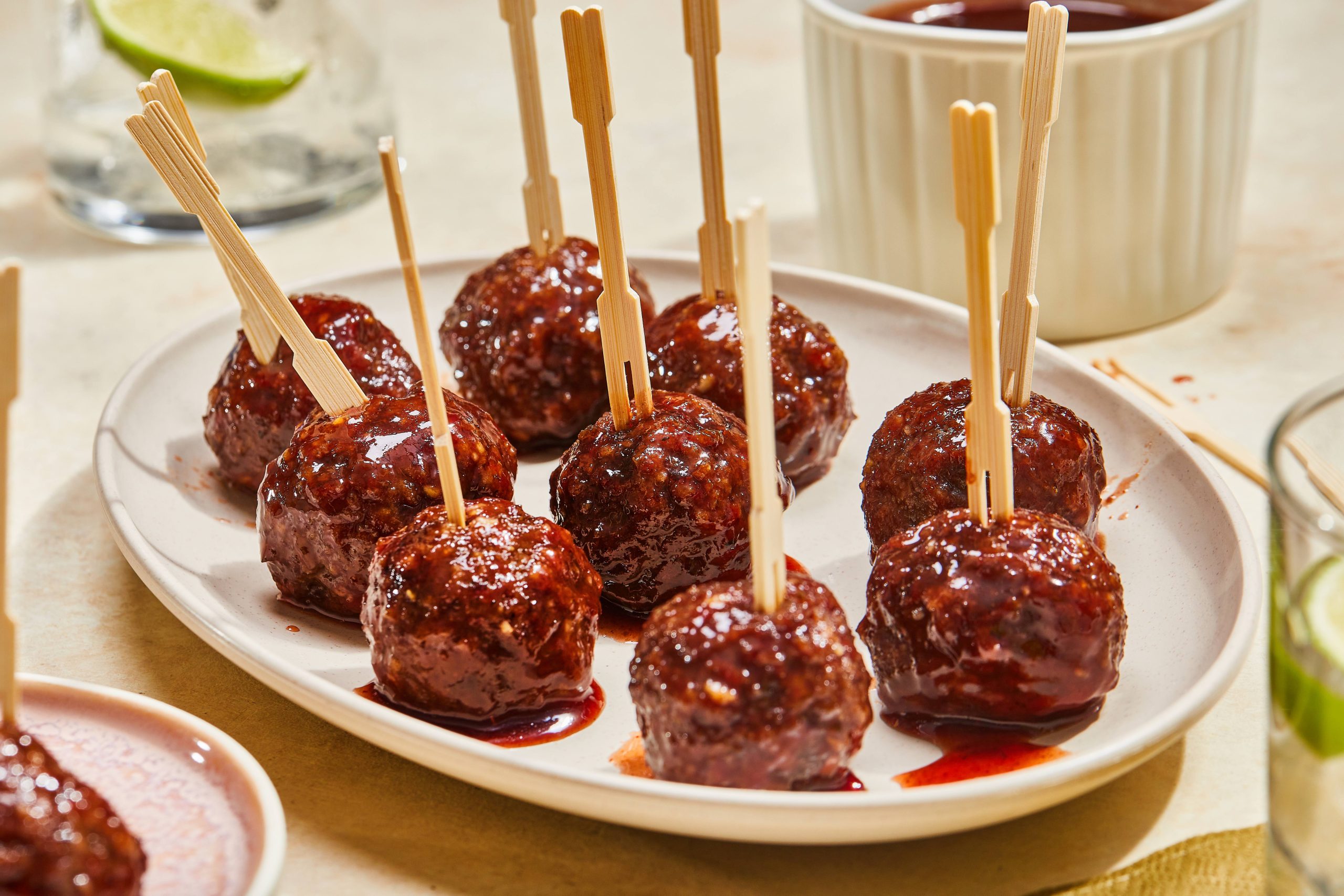 McCormick® Cocktail Meatball Recipe with Sweet Chili Sauce Savory