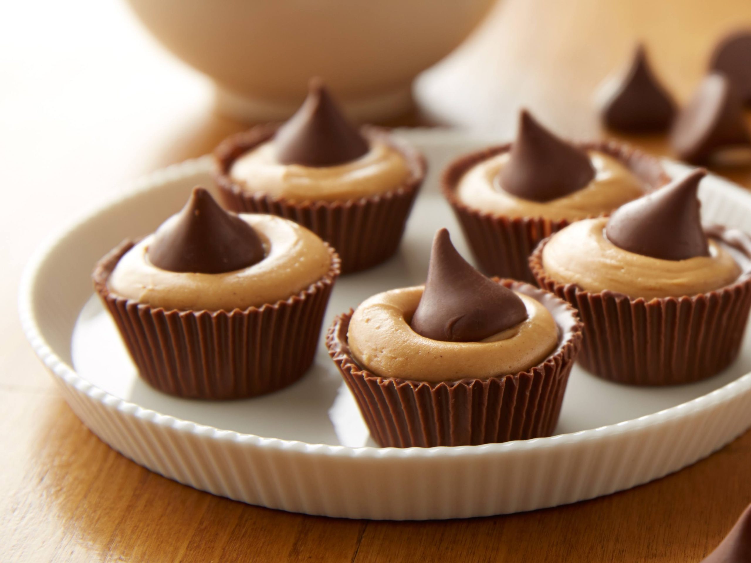 HERSHEY’S KISSES Fluted Cups with Peanut Butter Filling | Savory