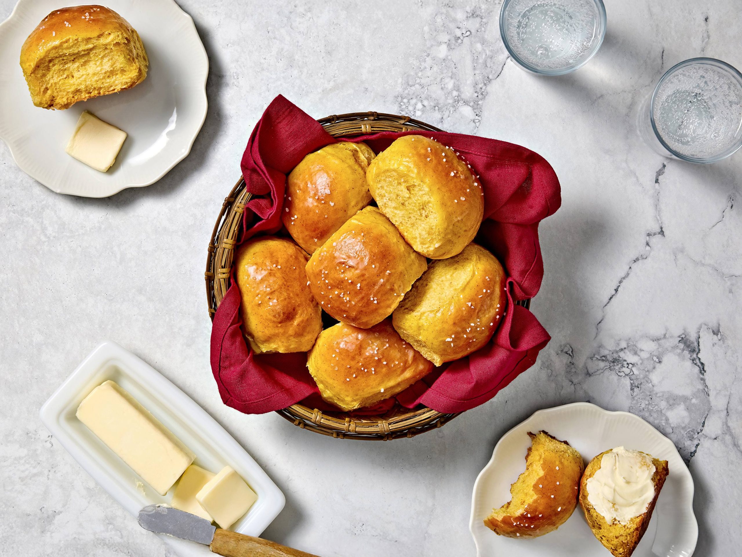Pumpkin Dinner Rolls | Savory