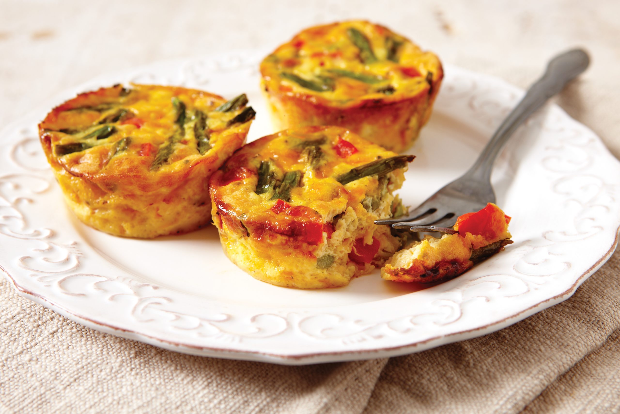 Crustless Mini Asparagus Quiches | Savory