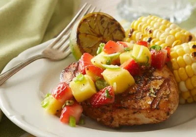 Grilled Chicken with Mango-Strawberry Relish