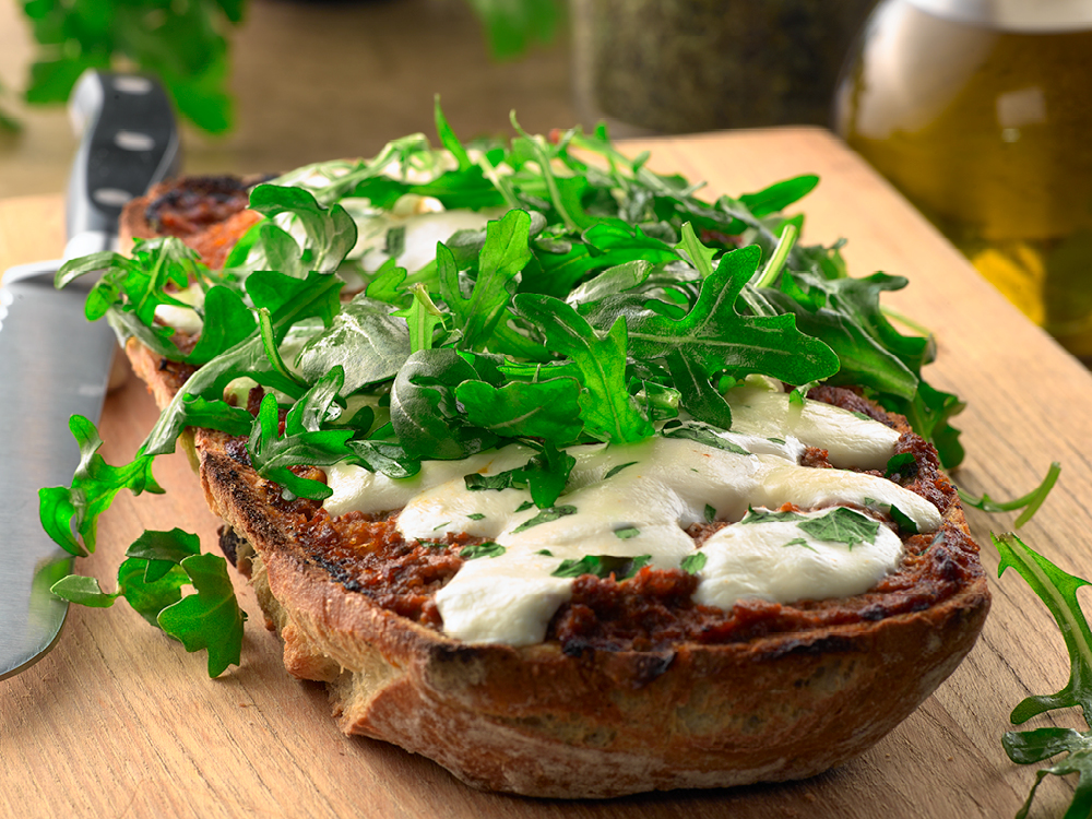 Mozzarella and Arugula Bruschetta | Savory