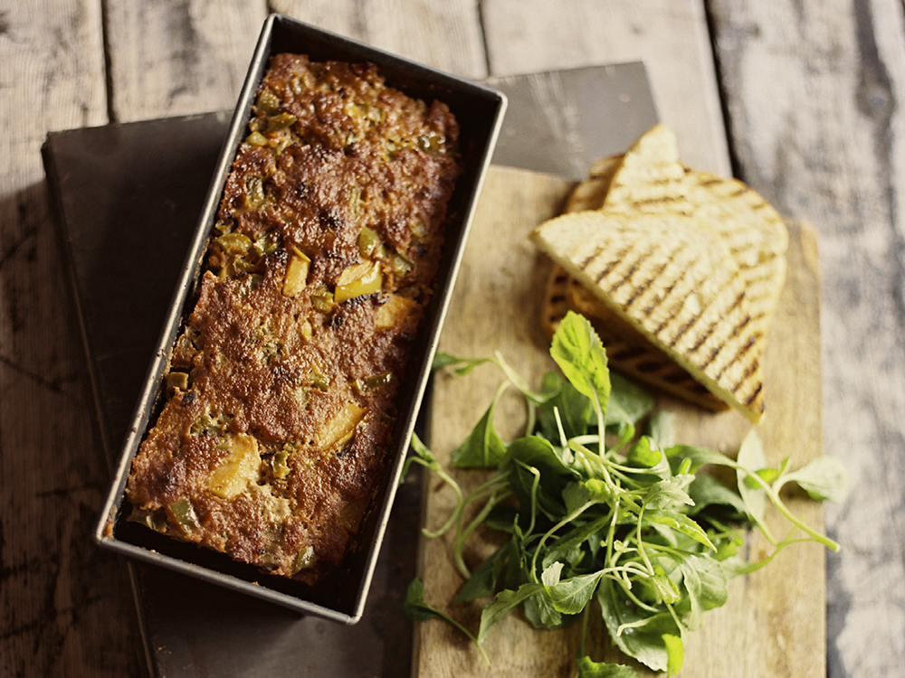 Meatloaf with Apple, Green Onion and Bell Pepper Savory
