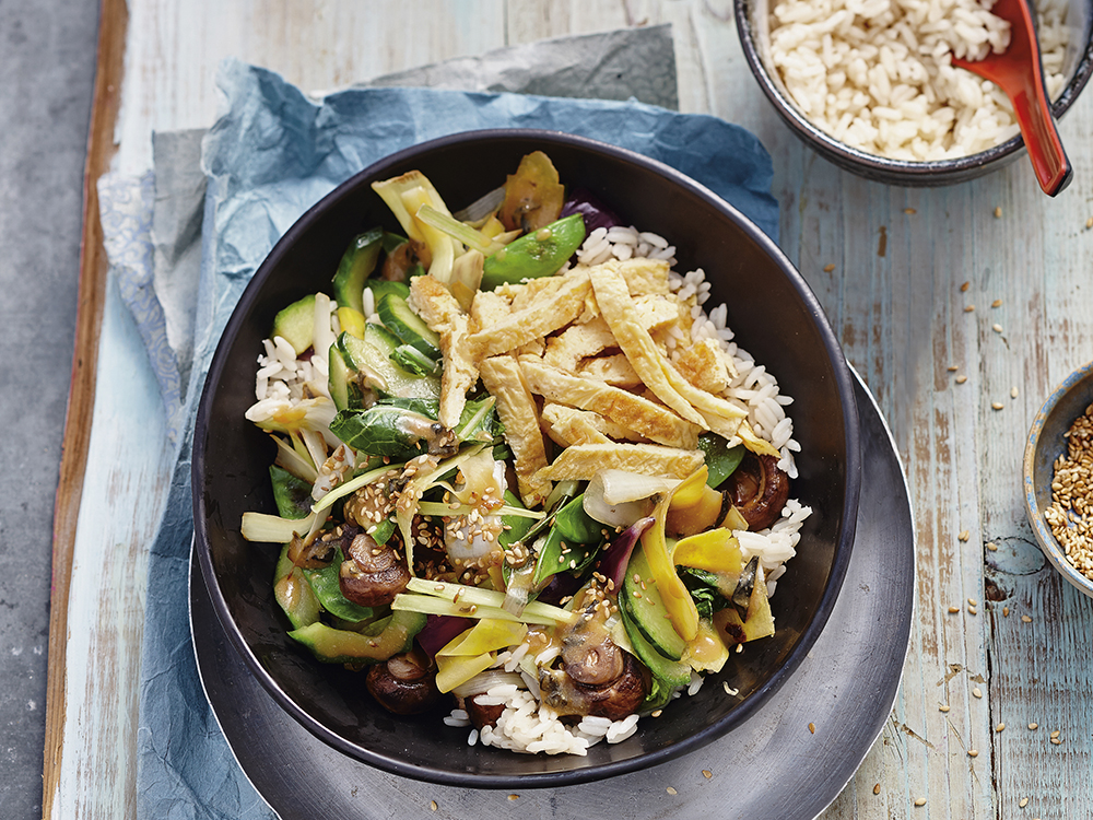 Vegetable Stir-Fry with Sesame, Cucumber and Egg | Savory