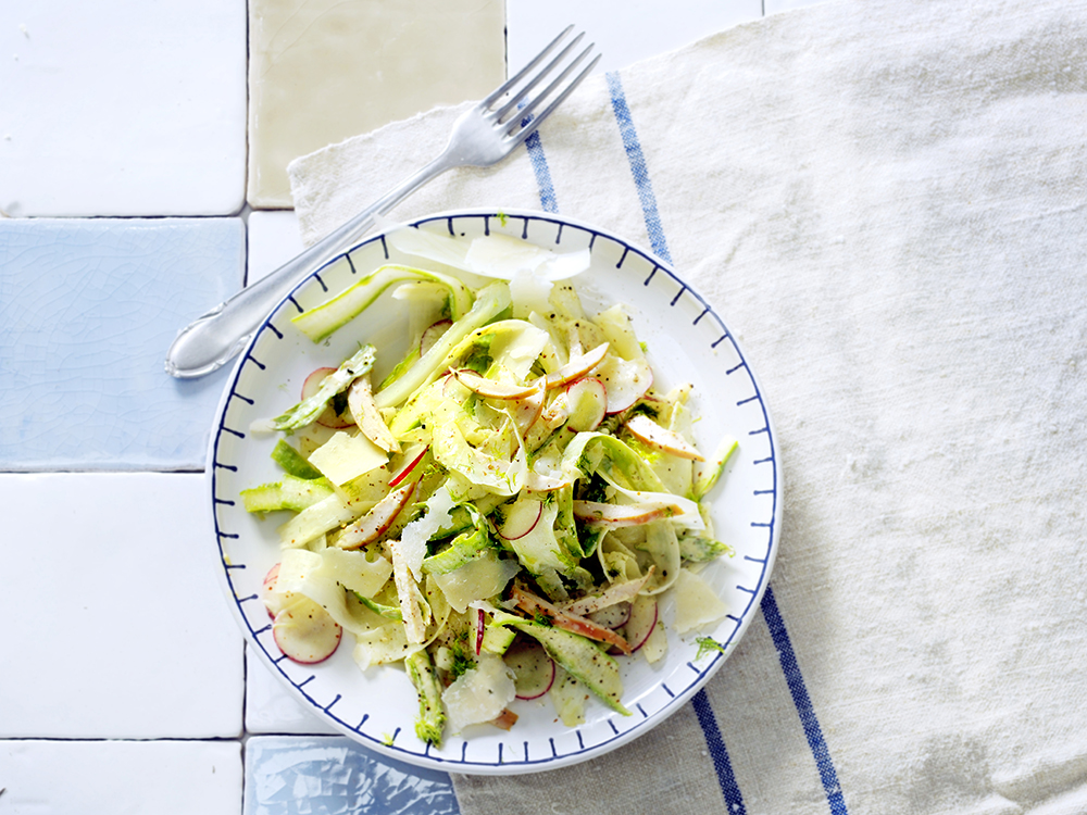 White and Green Asparagus Salad with Chicken | Savory