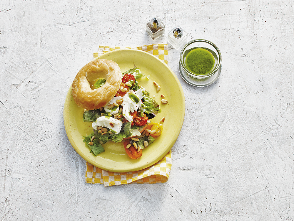 Caprese Salad Bagel | Savory