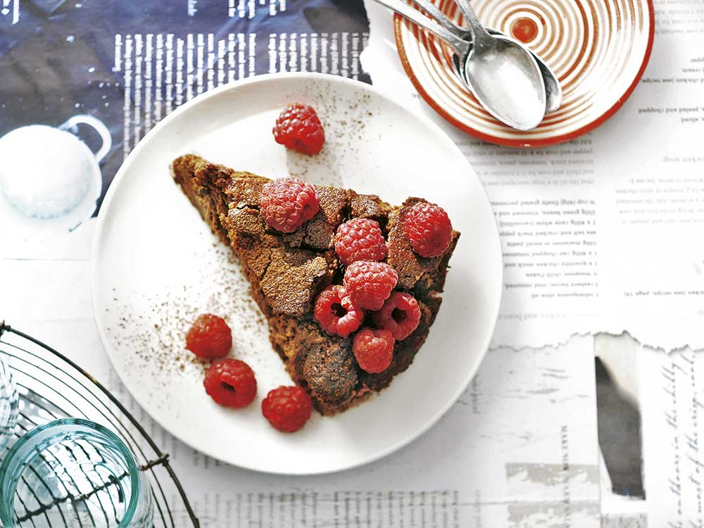 Dark Chocolate Cheesecake with Raspberries | Savory